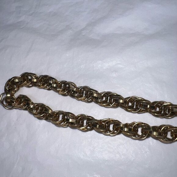 Vintage MCM Heavy Gold Tone Chain - Picture 9 of 10